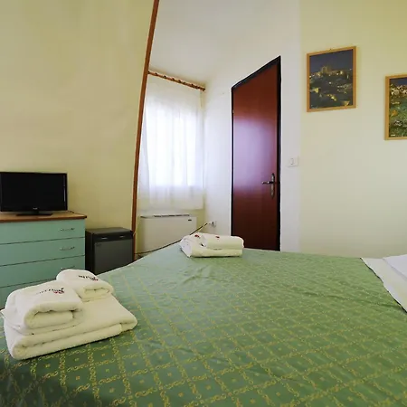 Nirvana Club Village Holiday park 3*
