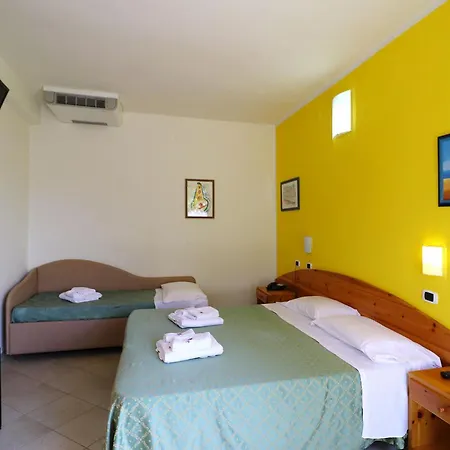 Nirvana Club Village Holiday park 3*