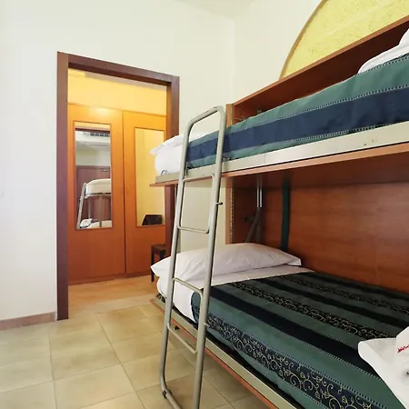 Parco vacanze Nirvana Club Village 3*