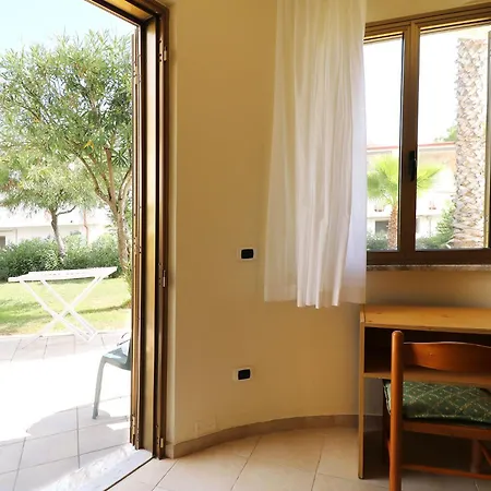 Nirvana Club Village בוטריצ'לו