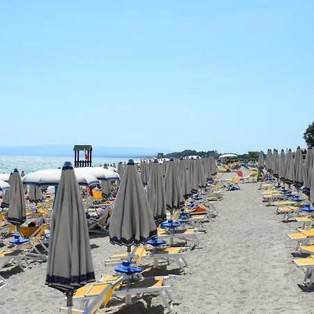 Nirvana Club Village 3* בוטריצ'לו