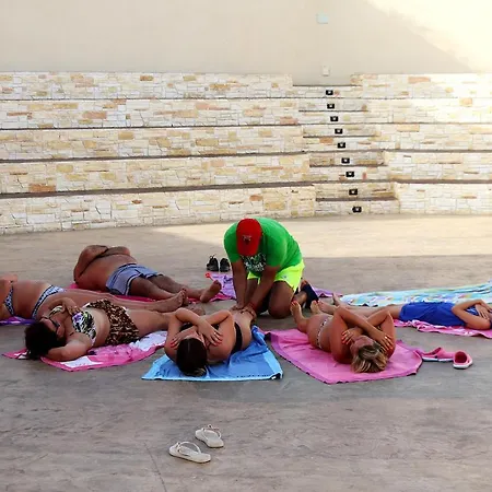 Nirvana Club Village 3* 보트리첼로